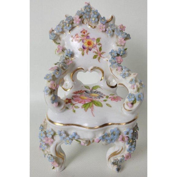 Vtg Walt Disney World Rauenstein‎ Porcelain Chair  Applied Flowers Germany - Picture 1 of 13